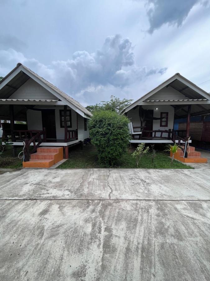 Hotel Pyramid Bungalow Ban Laem Sai Zewnętrze zdjęcie